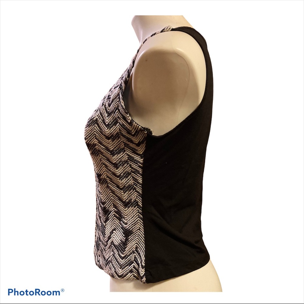 - Flora Nikrooz Textured Zigzag Patterned Blouse - image 3